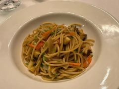 -龙虾酒吧扒房(宁波香格里拉店)