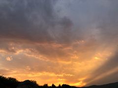-鬼笑石后山停车场