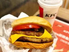 汁汁双层嫩牛堡-肯德基(大学路DT店)