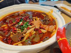 -渝信川菜 · 川味家常菜(财富购物中心店)