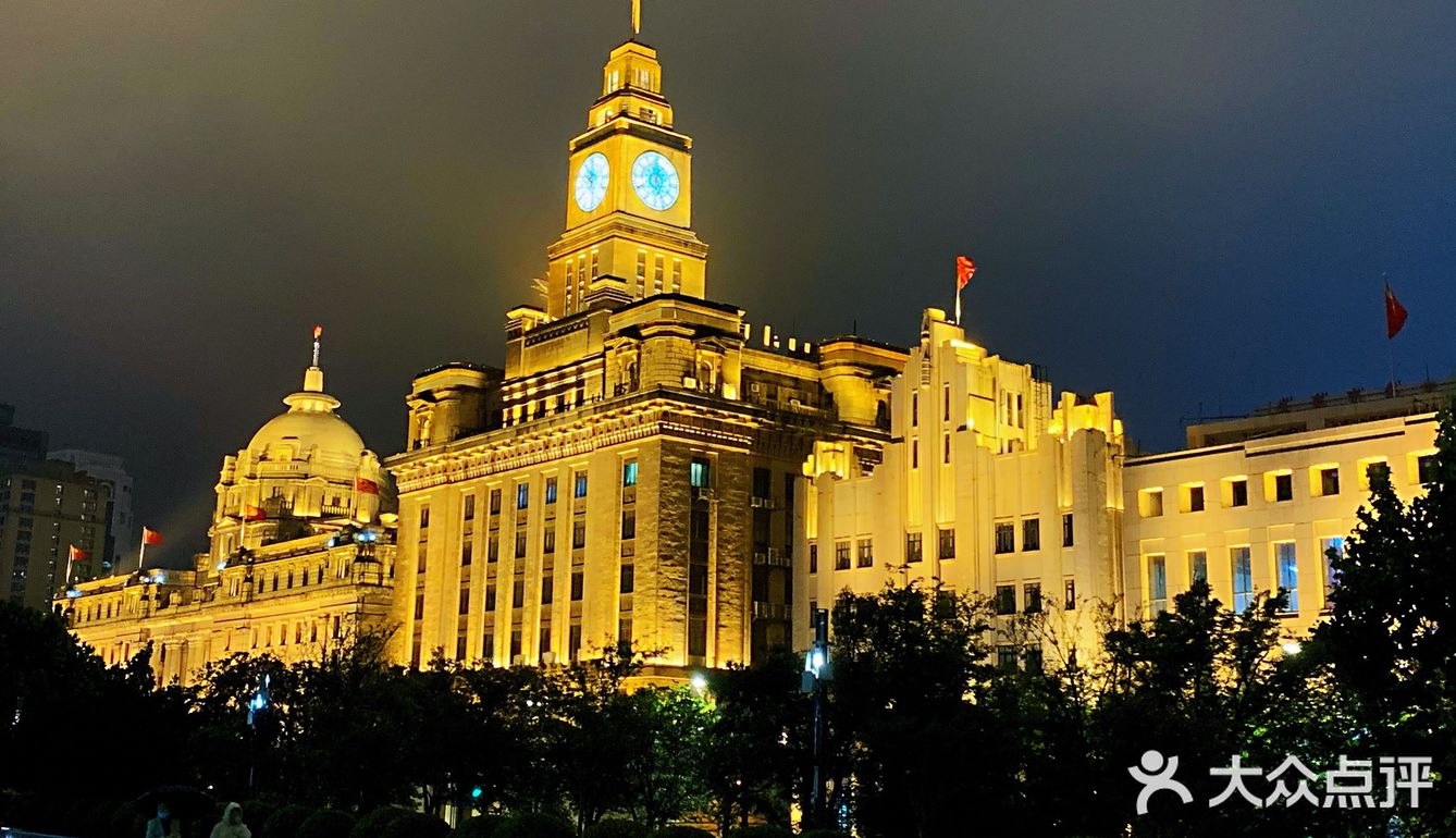 必去景点 | 外滩雨夜的另一番景色！