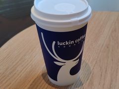 -瑞幸咖啡(长宁来福士B1层店)