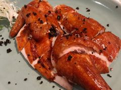 黑松露吊烧脆皮鸡-港丽餐厅(高德置地店)