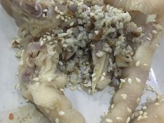 沙姜鸡脚-黄师奶甜品店