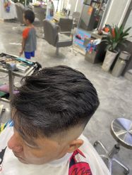 -半岛时尚造型