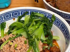 辣肉面-沪西老弄堂面馆(定西路店)