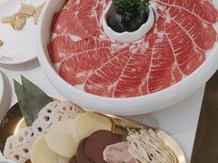 -洪氏嗨捞·广东猪肚鸡·椰子鸡火锅(西咸万象城店)