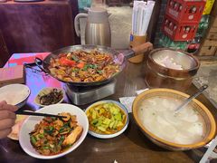-富正毅三下锅·湘西韵味(天门山索道店)