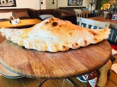 Calzone饺子披萨-Alimentari Grande(东湖路店)
