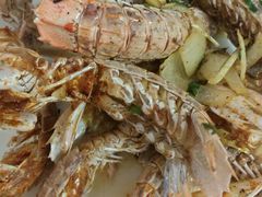 -覃记海鲜美食餐厅