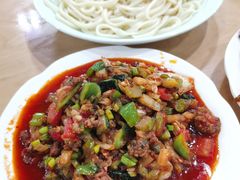 -尕盼舍连锁餐饮大盘鸡拌面王(中和美食街店)