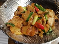 -隔壁老王·家常云南菜(花巷店)