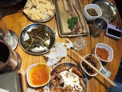 -合易泓烤肉•首创生椰大油边(宁山路店)