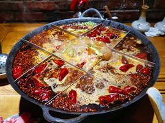-白乐天毛肚火锅馆(解放碑店)