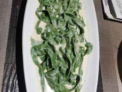 招牌手工菠菜面-喜洲吧·江畔老船厂·庭院餐厅(喜临院店)