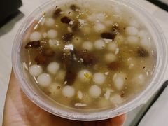 -芳婆糕团店(王府大街店)