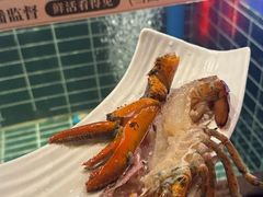 -雍容荟帝王蟹活龙虾展台自助(IFS黑金店)