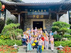 -杨梅红艺术教育(百花教学中心)