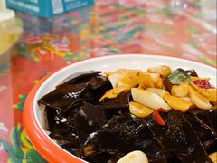 -闯关东东北农家菜(崂山石老人店)