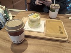 青苹果柚子白茶蛋糕-théATRE 茶聚场(王府中環店)