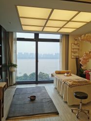 -至臻康妍健康管理中心