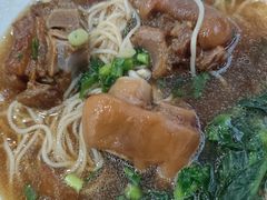 -小杨生煎(金山百联购物中心3楼店)