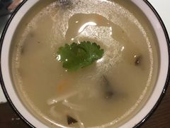-卢大鲜鱼头捞饭(美利广场店)