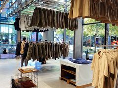 -迪桑特DESCENTE(北京三里屯BLANC店)