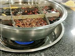 -邓莽子老火锅(中兴路总店)