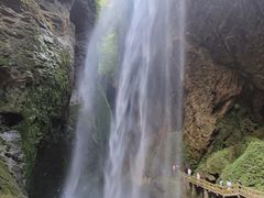 -龙水峡地缝景区