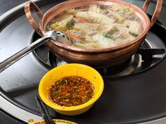 -银同牦牛肉火锅