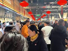 -胖东来生活广场(健康路店)
