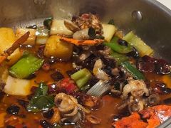 -七欣天香辣蟹火锅(闵行浦江欢乐颂店)
