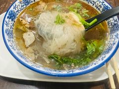 -叶新小吃店(来凤小区总店)