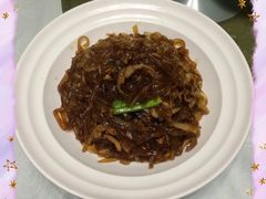 肉絲炒粉皮-鸿运楼烤鸭店(天桥店)