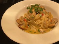 -卡佩罗意大利餐厅及酒吧Al Cappello Trattoria