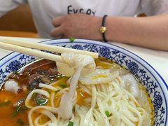 鳝鱼柴鱼面-何记鳝鱼面馆(开发区分店)