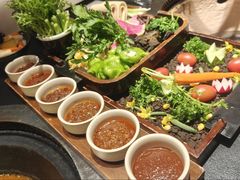 -蘸小院铁锅炖·蘸酱菜·东北菜(怀远门店)