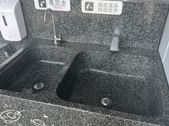 -胖东来生活广场(健康路店)