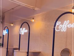 -Blue Concept Cafe&Farm·關於藍