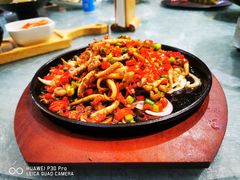 铁板八爪鱼-雍沪里·沪湘融合菜( 康桥店)