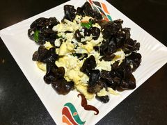 鸡蛋炒木耳-巴依老爷新疆美食(远洋未来汇购物中心店)