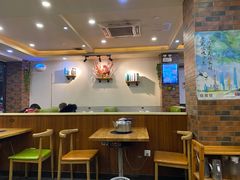 大堂-鱼众不同·鸡公煲·烤全鱼(国顺路店)