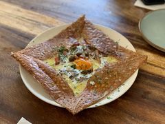 鸡蛋蘑菇熏肉荞麦可丽饼-RAC BAR(安福路店)