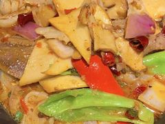 -十三式重庆江湖菜(金茂览秀城店)