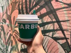 -星巴克(北京枫尚奥莱店)