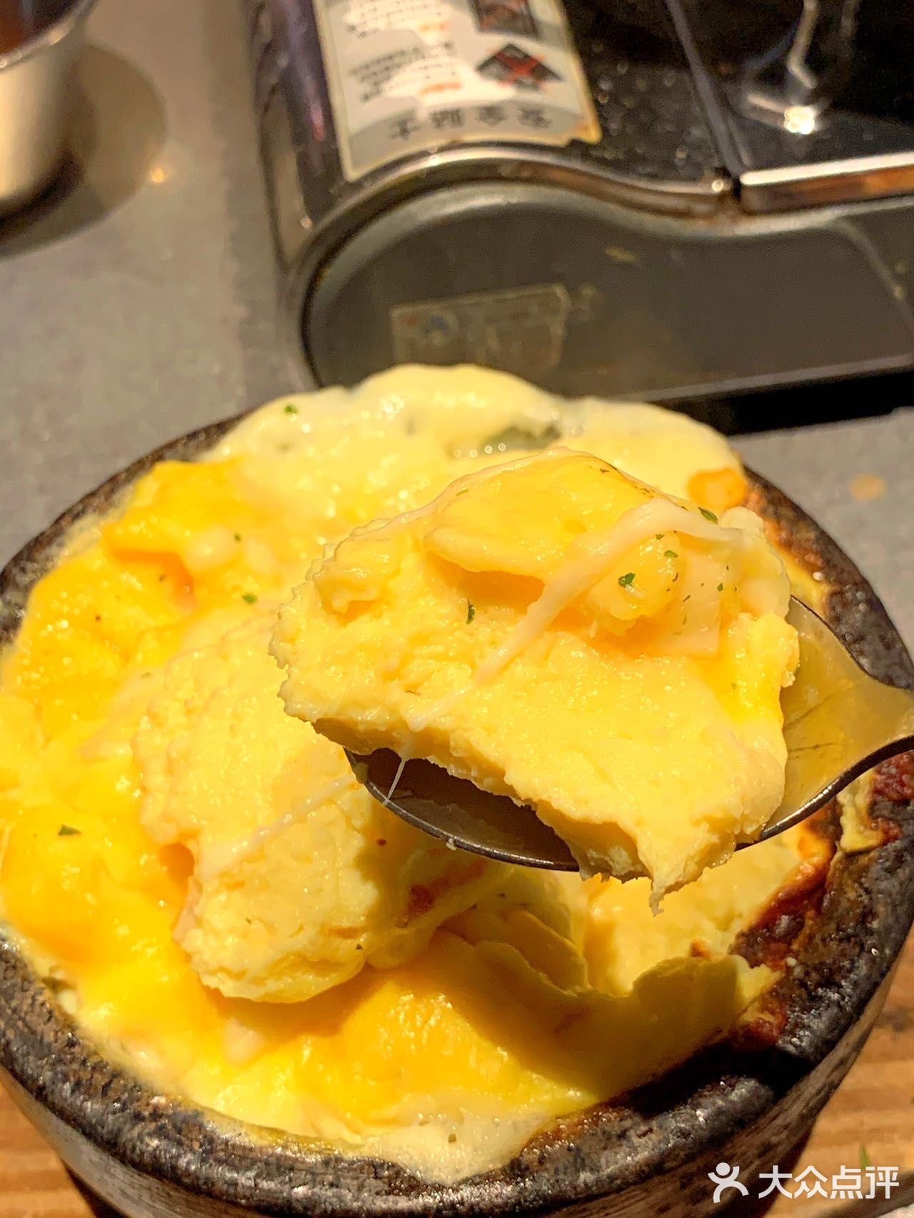 几乎是每桌必点菜 ️牛肠、牛心、大小肠、年糕等等