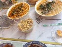 -哈海英麻辣烫(中华西路步行街店)