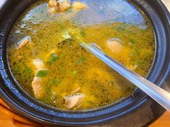 阳澄胡草鸡砂锅-品鲜村农家菜·阳澄湖大闸蟹(总店)