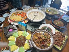 -黄泥岗·地道湖北菜(奥特莱斯店)